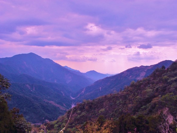 View from the Tengjhih road at around Km 15