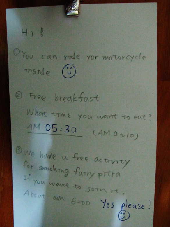 Note on my door at the Pitta Cafe .... now that is excellent service.